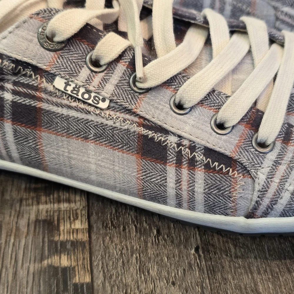 TAOS Star Gray Plaid Lace Up Casual Sneakers Canvas  Low Top Shoes Womens 10